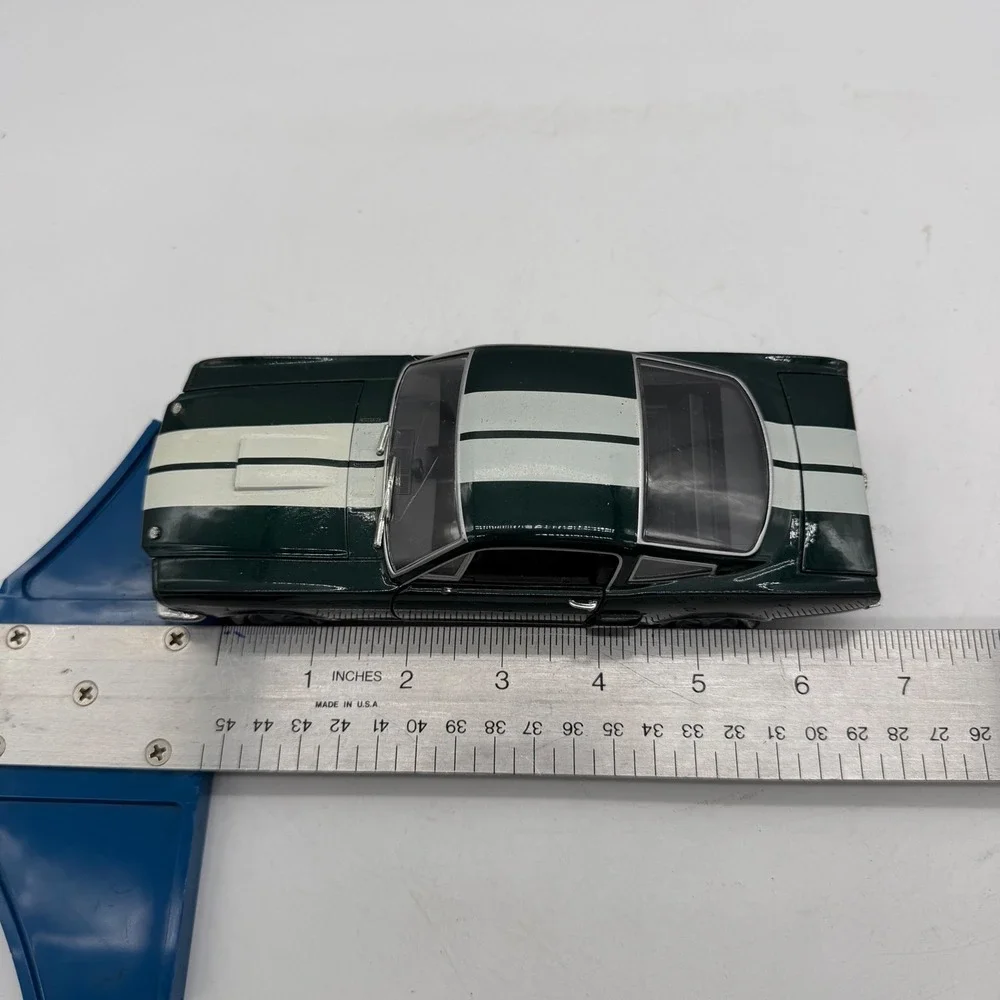 M2 Machines 1966 Shelby GT350 1:24 Scale Ivy Green w/ Stripe Diecast Metal Car